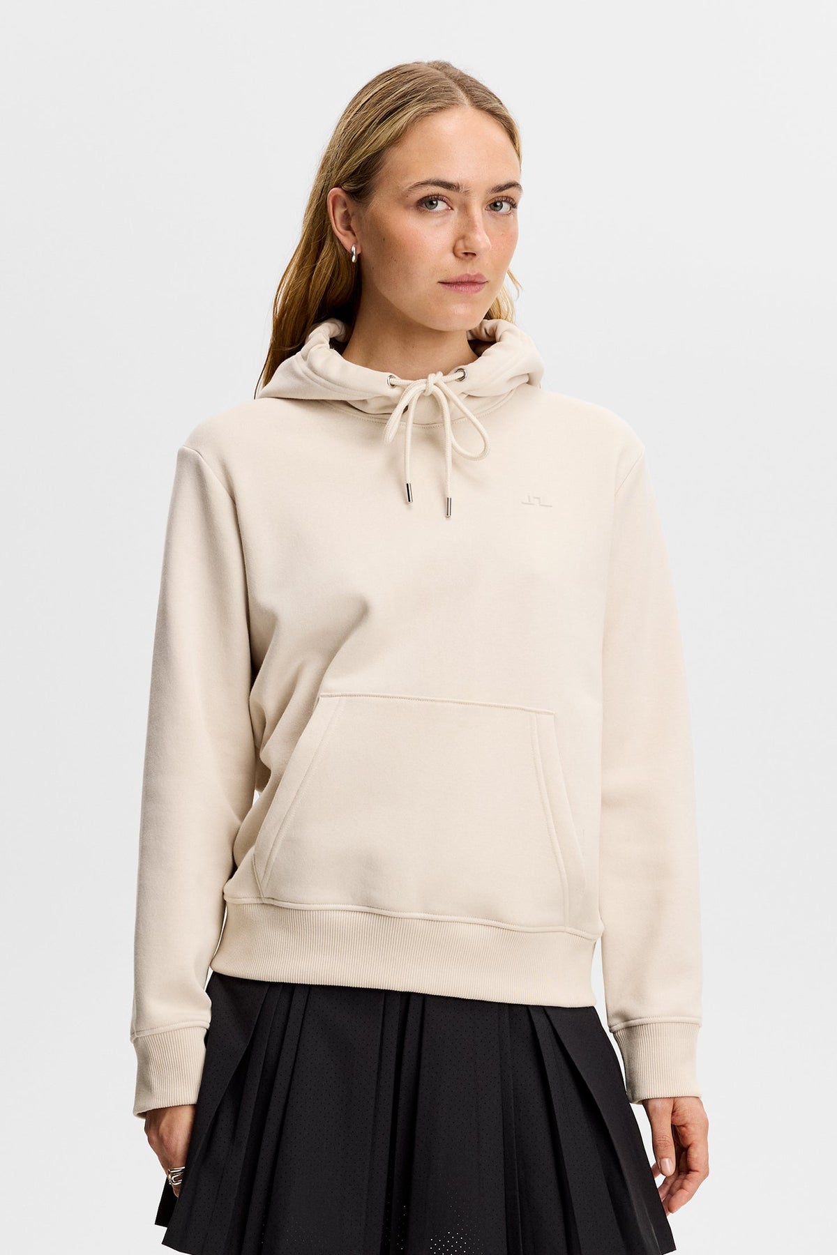 Nova Hood / Moonbeam